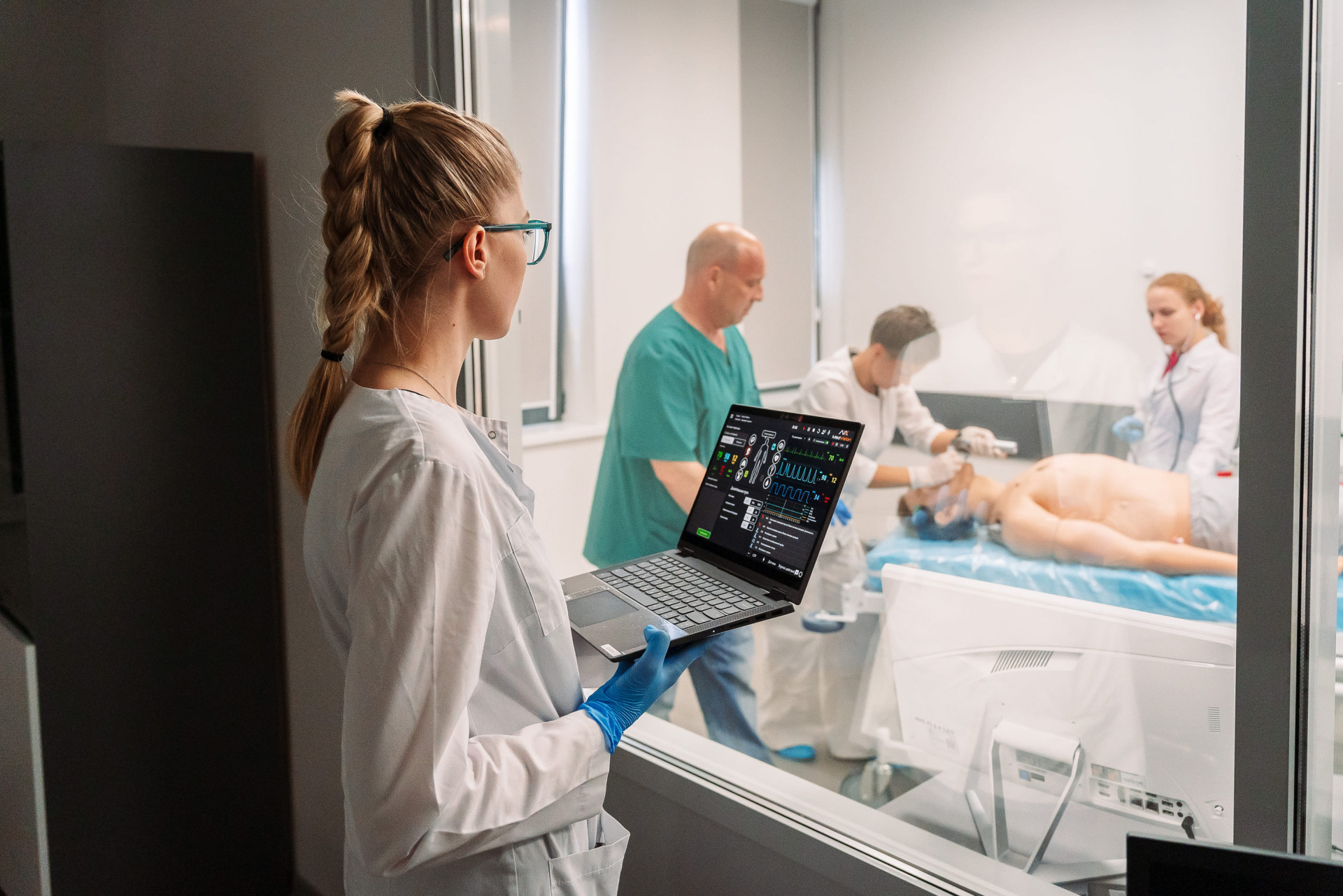 TURNKEY SIMULATION CENTER SOLUTIONS