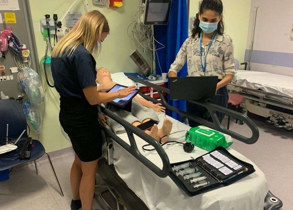 blog-Dartford and Gravesham NHS Trust first in country to trial MedVision's paediatric manikin - Arthur